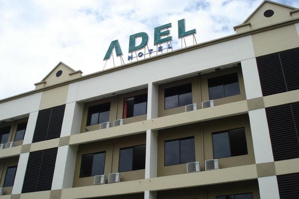 Adel Hotel 푸타탄 외부 사진